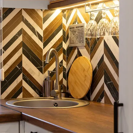 Freeman-3b - двоповерховий у з альтанкою та грилем для 6 гостей Διαμέρισμα *